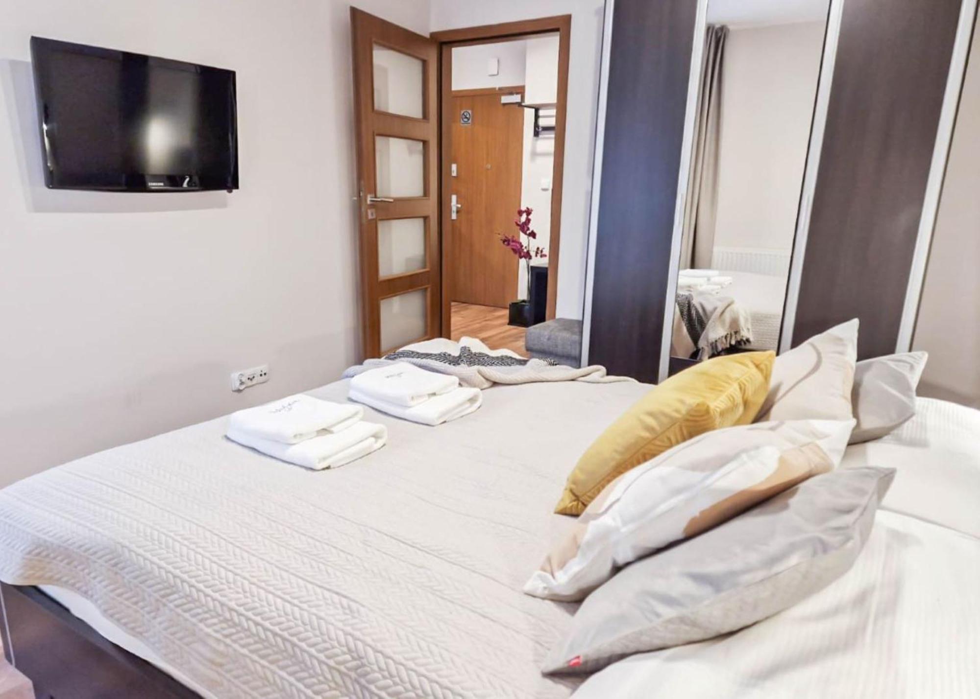 Apartamenty Mistral Z Parkingiem - Promenada & Morze - Apartamenty Na Wyspie Swinoujscie Dış mekan fotoğraf