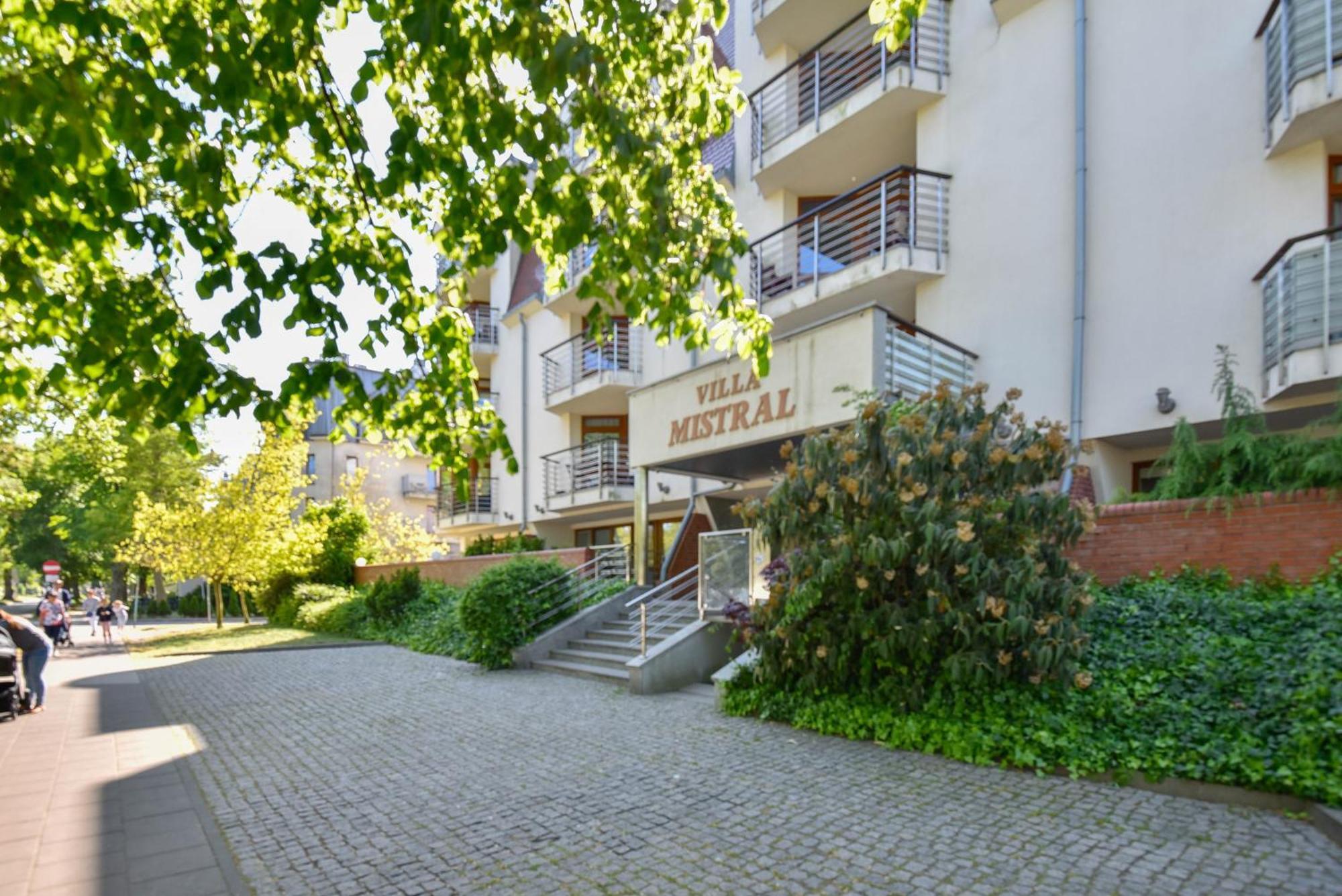 Apartamenty Mistral Z Parkingiem - Promenada & Morze - Apartamenty Na Wyspie Swinoujscie Dış mekan fotoğraf