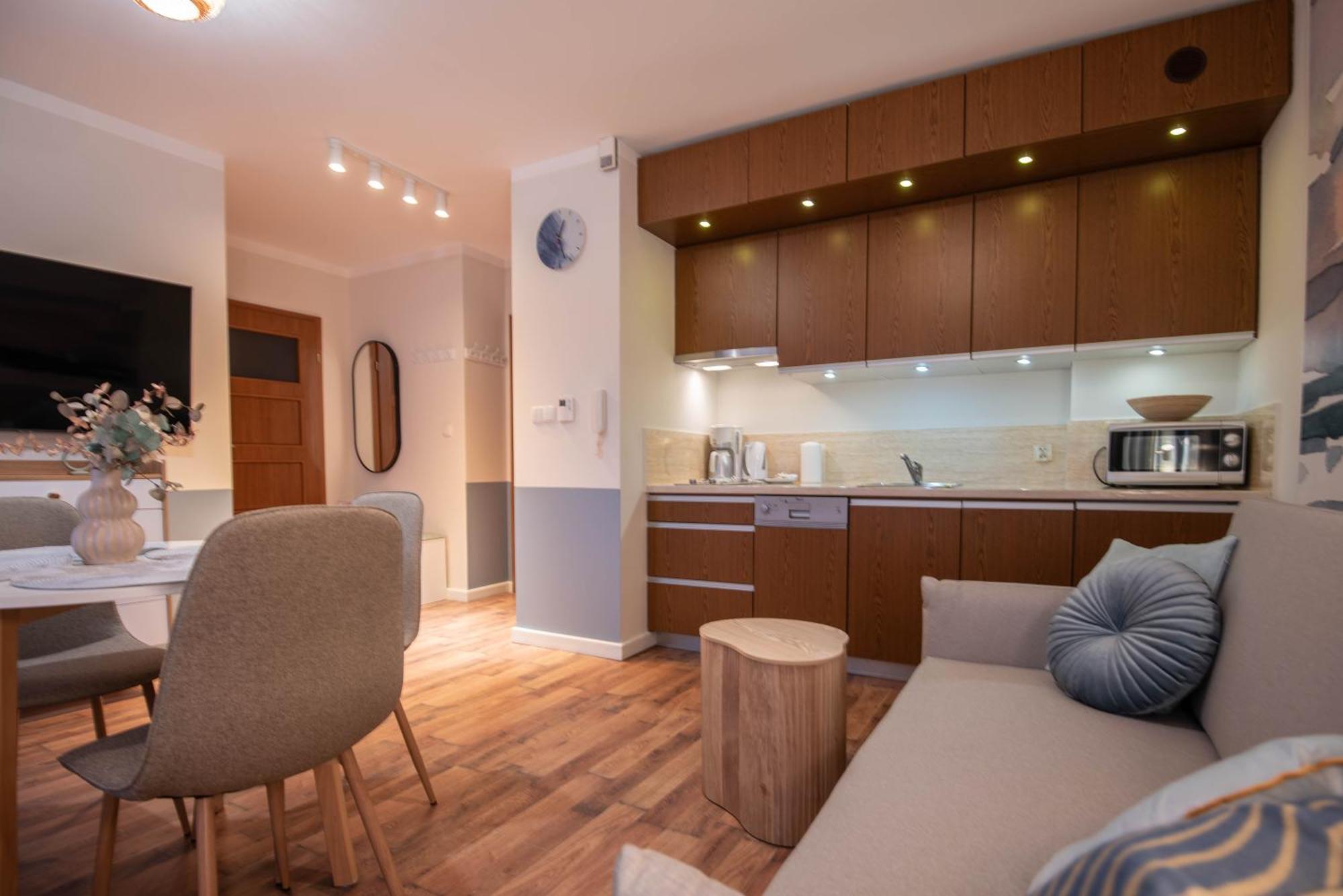 Apartamenty Mistral Z Parkingiem - Promenada & Morze - Apartamenty Na Wyspie Swinoujscie Dış mekan fotoğraf